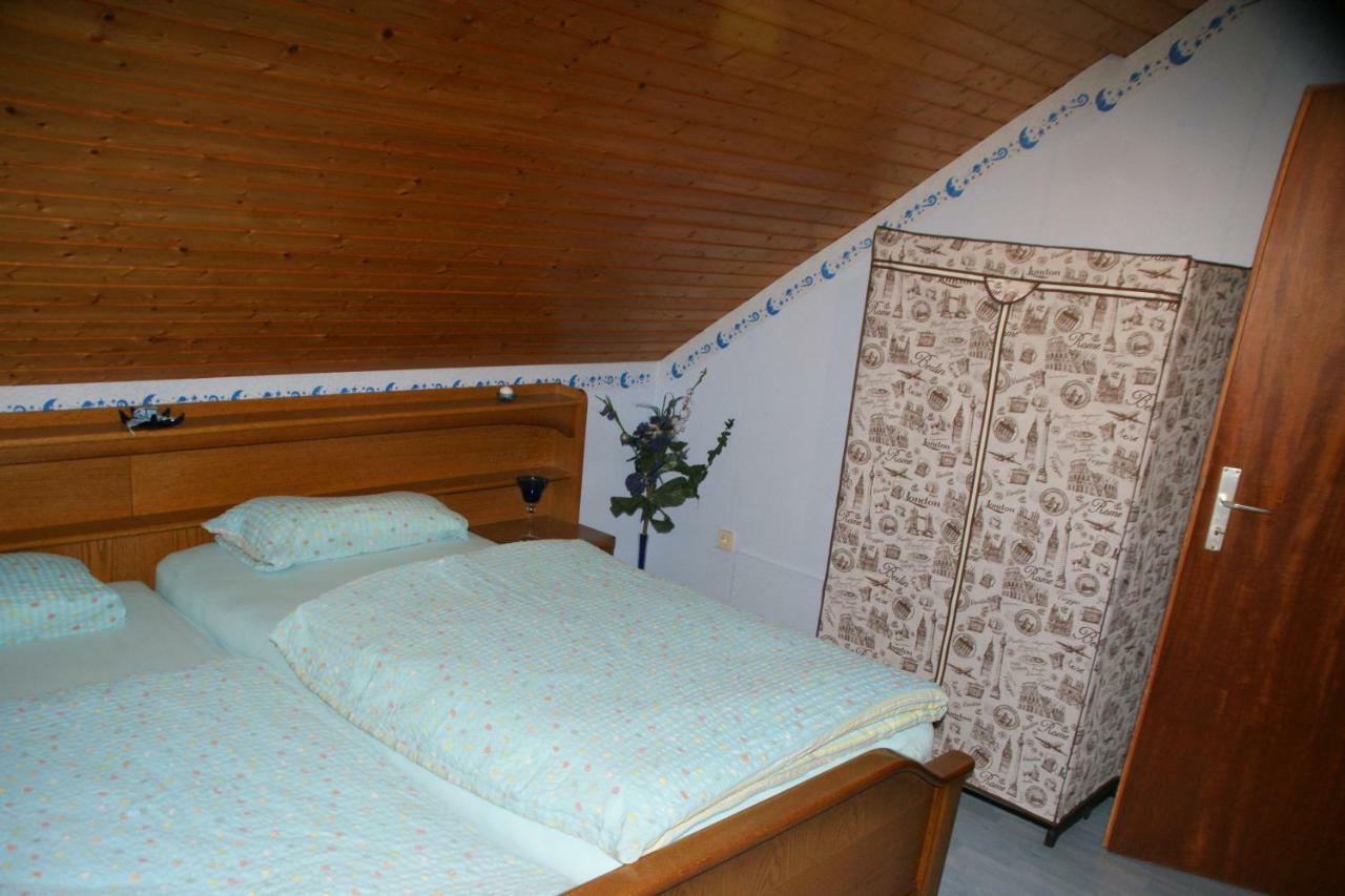 Ferienwohnung Hotz - Wohnung für Monteure Konken Exterior foto