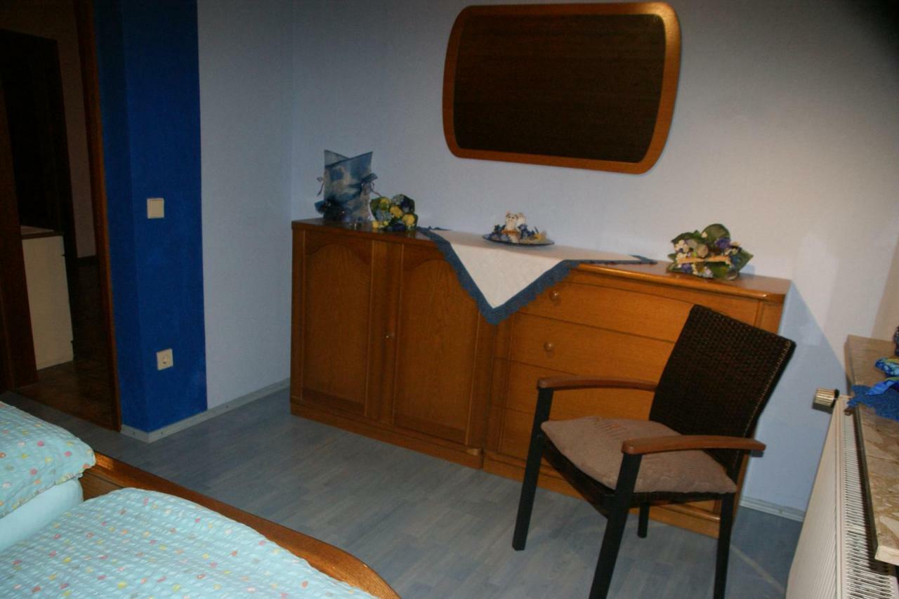 Ferienwohnung Hotz - Wohnung für Monteure Konken Exterior foto